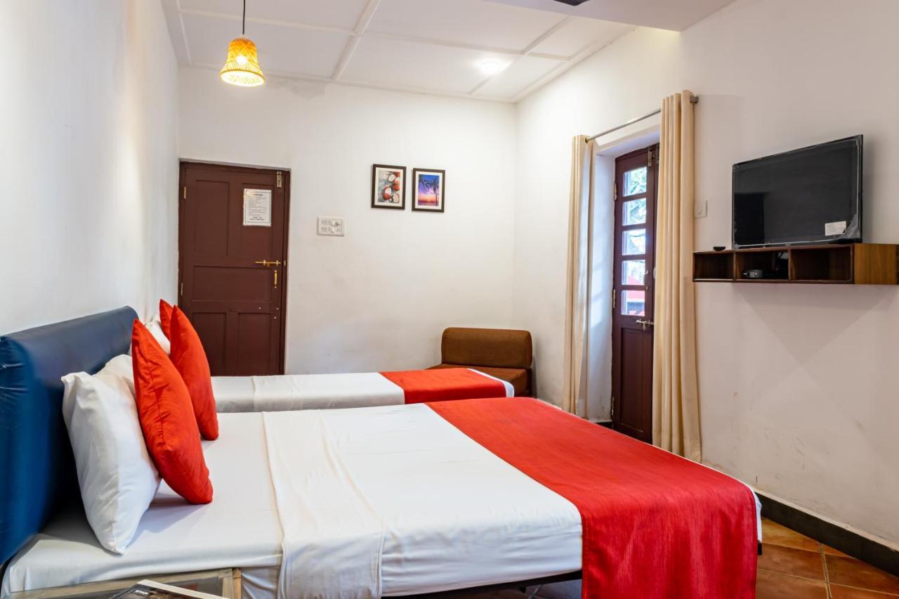 O Camarao Hotel Калангуте Екстериор снимка