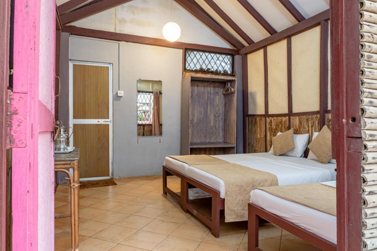 O Camarao Hotel Калангуте Екстериор снимка